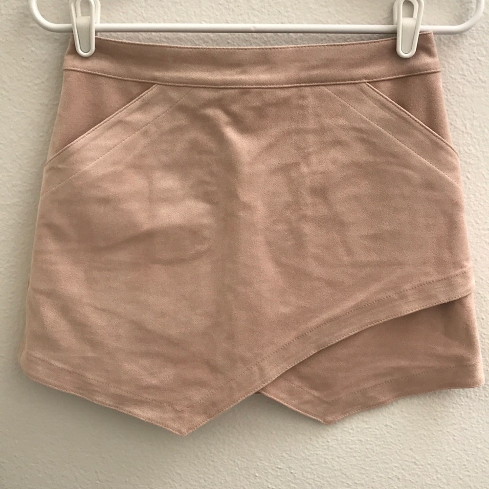 NWT BCBGMAXAZRIA suede skirt